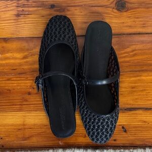 Banana Republic Black Mesh Women's Shoes